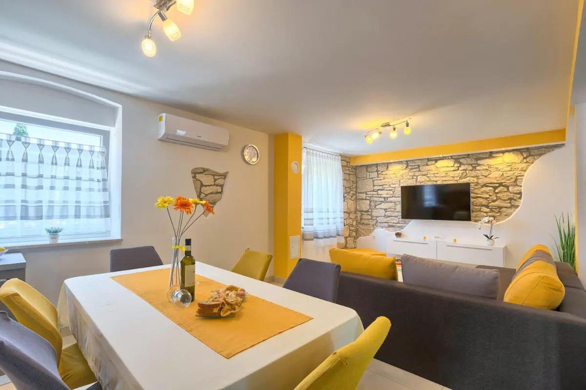 Apartment Viola ,2019 ميدولين المظهر الخارجي الصورة